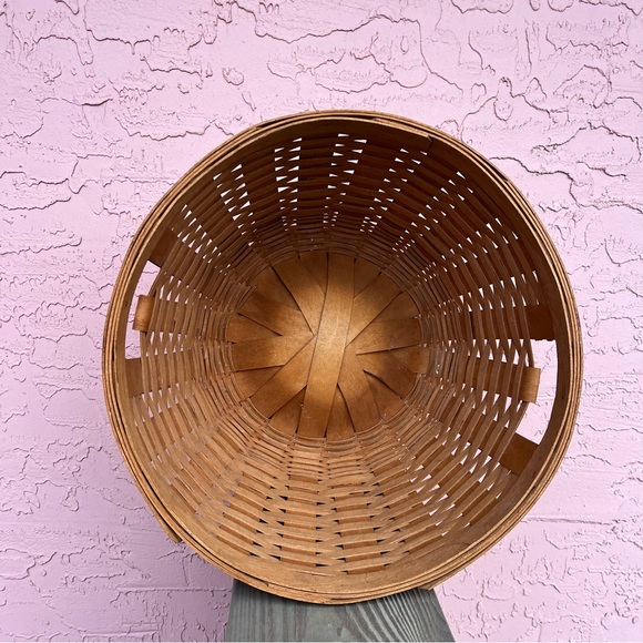 Vintage Longaberger Basket Ohio USA 90s Retired Collectible - Picture 3 of 8